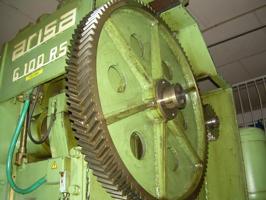 Renovación de armario eléctrico y PLC en prensa mecánica industrial